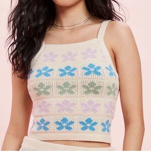 American Eagle Floral Crochet Tank Top S Pastel Daisy Knit Crop Boho Cottagecore